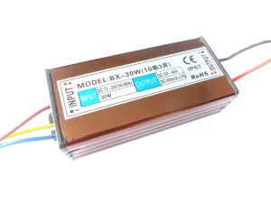 Zasilacz stałoprądowy 900mA 20-40V IN: 12-24V OUT