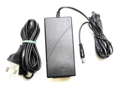 Led-Byt.pl zasilacz stałonapięciowy impulsowy 12V desktop laptop 46W 3,8A.JPG