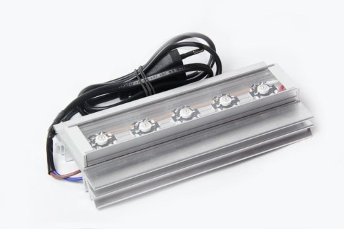 Led-Byt.pl panel do ciemni fotograficznej 660nm 15W (1).JPG